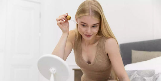 Acide hyaluronique : à partir de quel âge débuter sa routine anti-âge ?