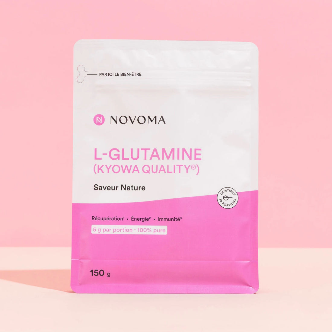 Sachet de L-Glutamine Novoma sur fond rose