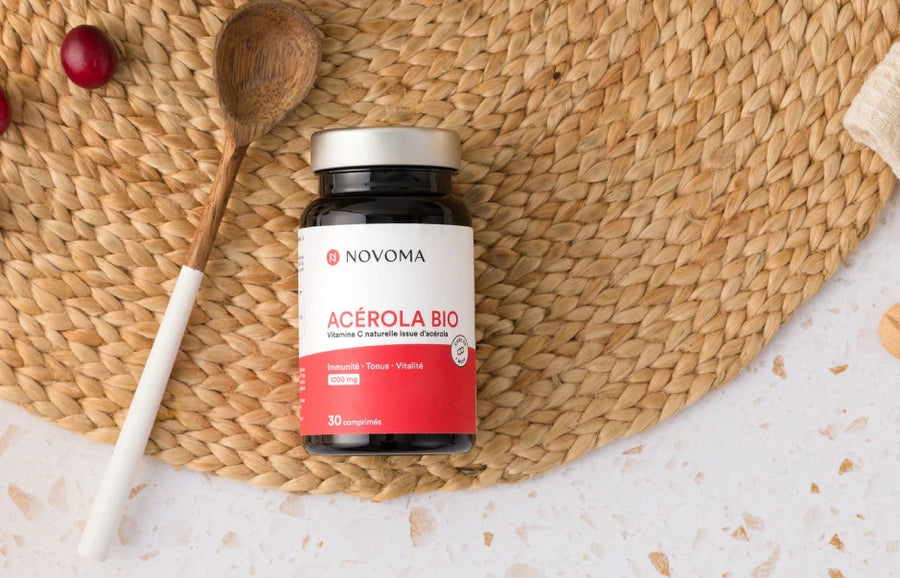 acérola novoma sur une table