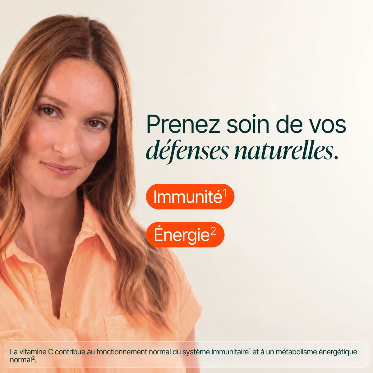 Femme souriante : prenez soin de vos défenses naturelles, immunité et énergie