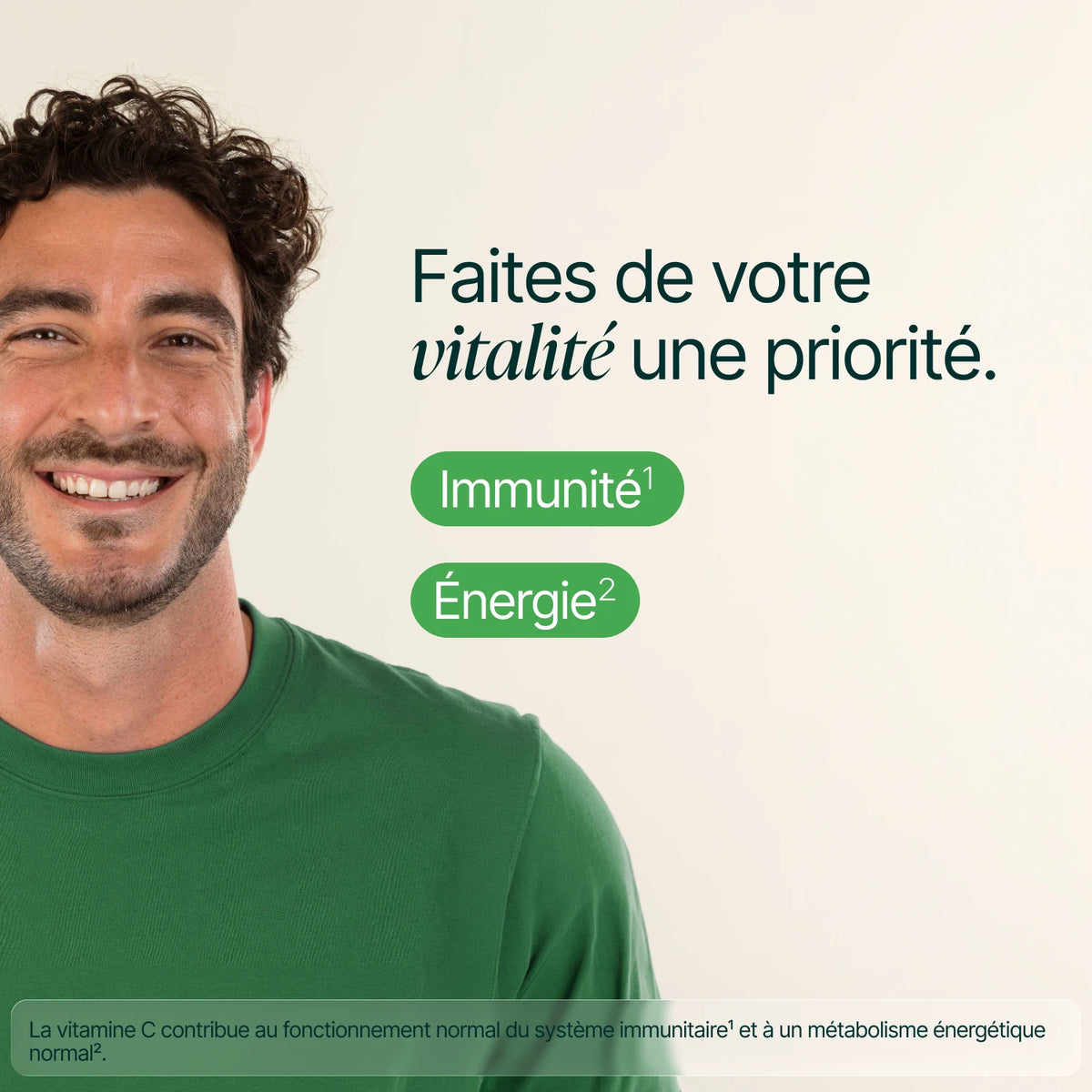 Homme souriant : faites de votre vitalité une priorité, immunité et énergie