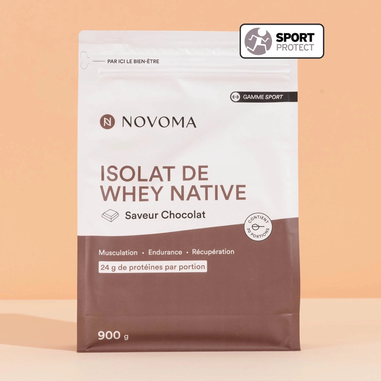 Sachet de whey isolate native Novoma saveur chocolat, protéine en poudre pour la musculation, l’endurance et la récupération, 900 g.
